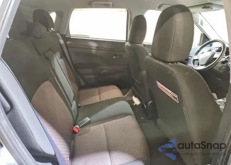 2017 Mitsubishi Outlander Sport Es z USA, uszkodzony, nr VIN JA4AR3AWXHZ022071